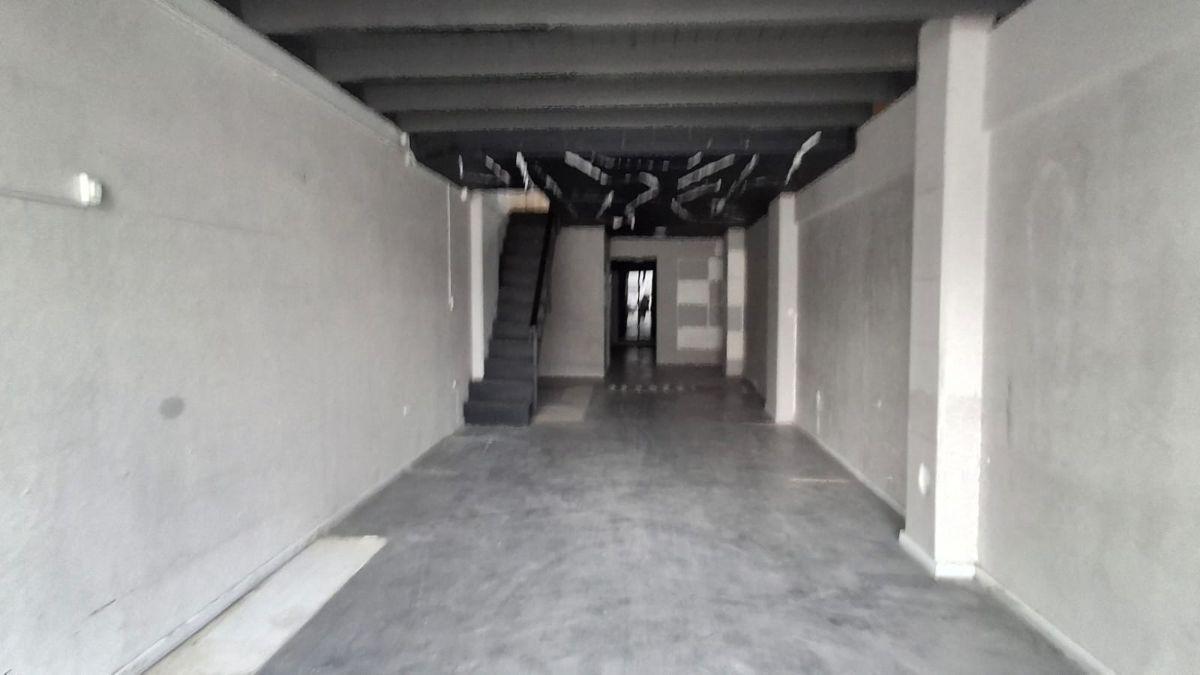 Foto de Alem 681, ALQUILA Local comercial., imagen 3
