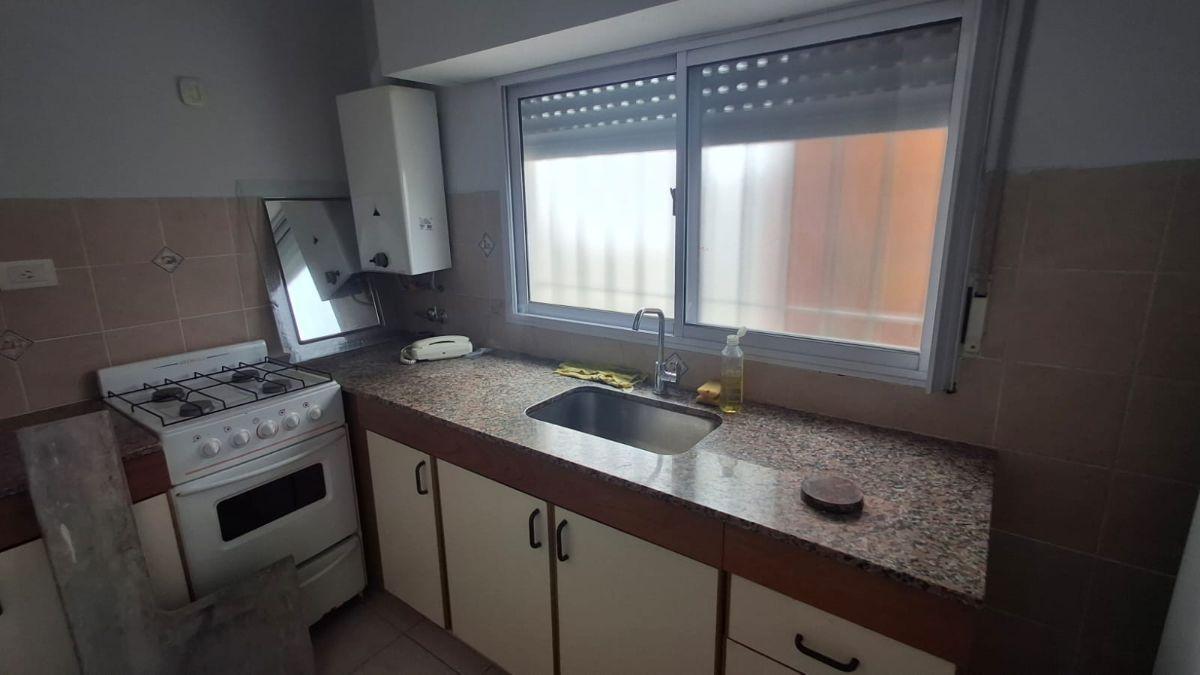 Foto de Mitre 376, ALQUILA Local comercial., imagen 2