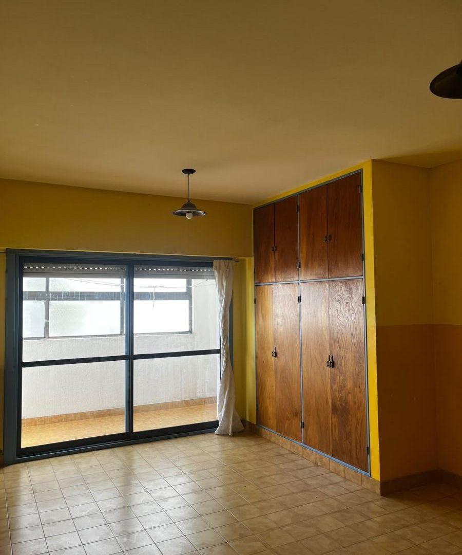 Foto de San MARTIN 541, VENDE Departamento funcional con cochera., imagen 5