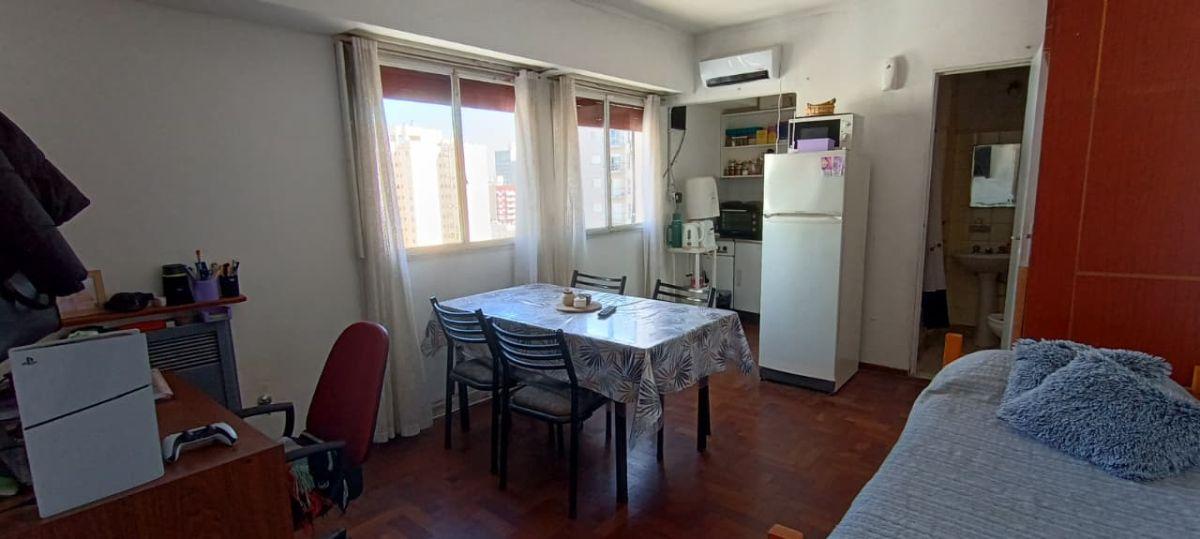 Foto de Zelarrayan 317, VENDE Departamento funcional., imagen 2