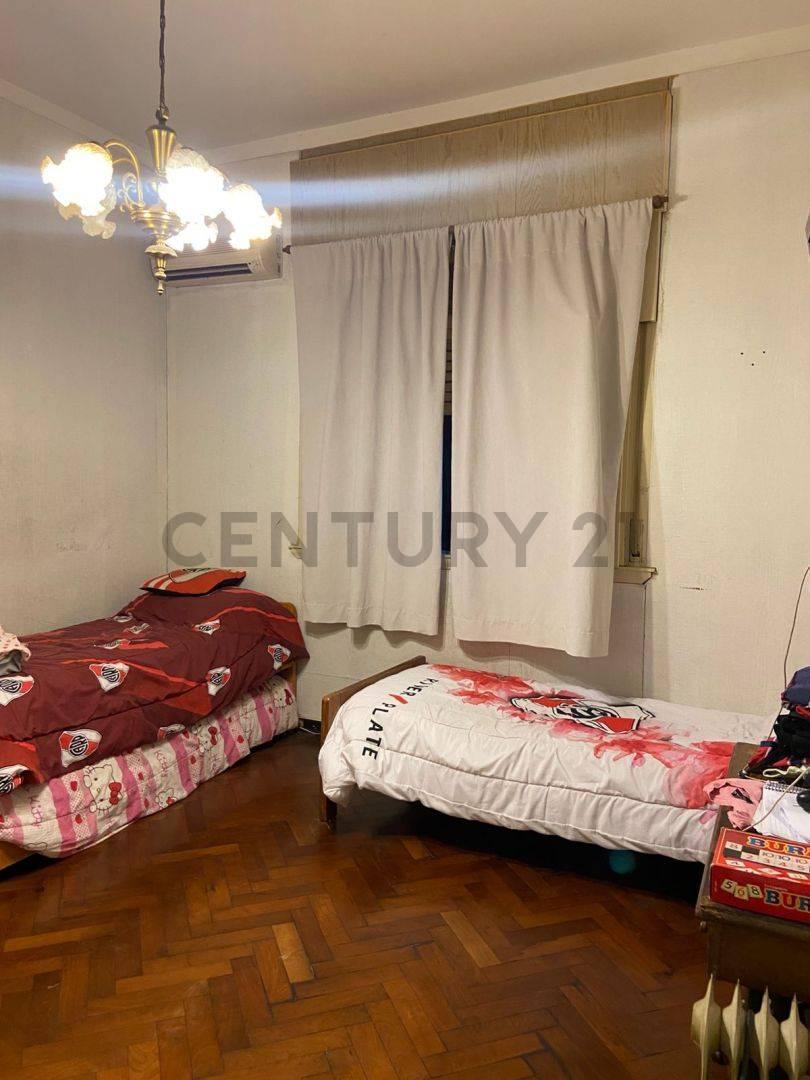 Departamento 5 Ambientes 3 Dorm. en Villa Lugano, Capital Federal. 5