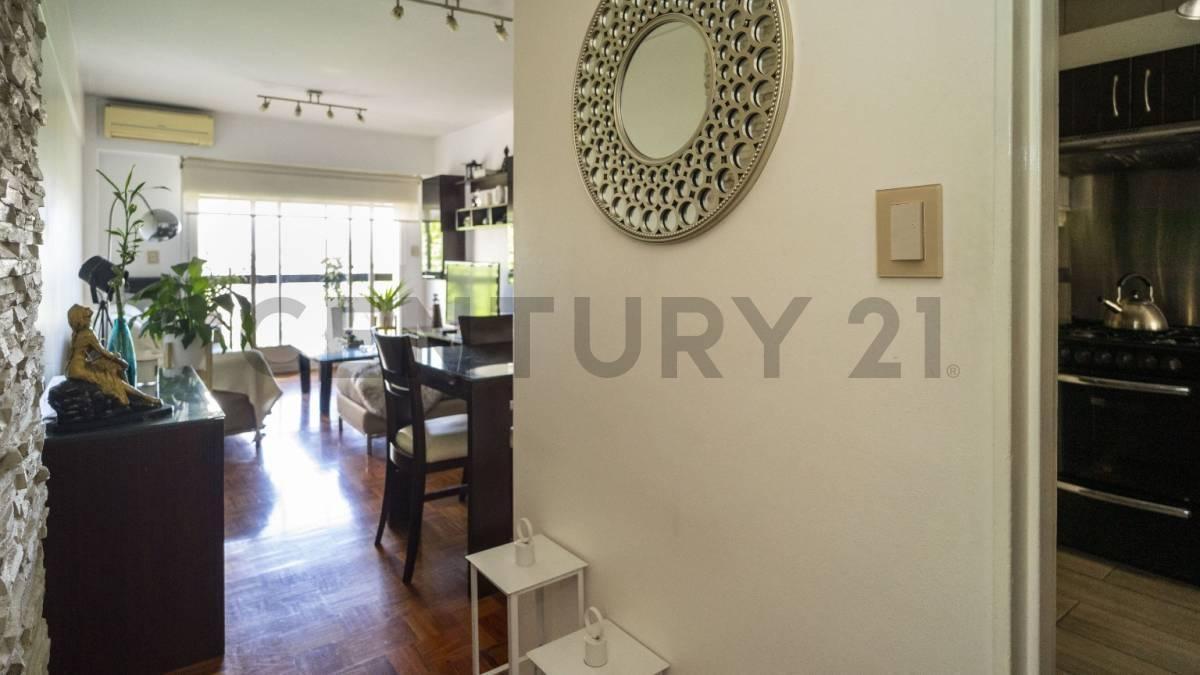 Venta Departamento 3 Ambientes con Balcón Al Frente. Almagro 1