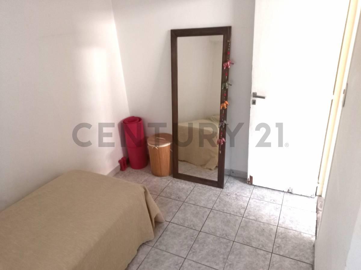 Venta en Bloque 2 PH con Patio, Terraza y Cochera en San Andres 2