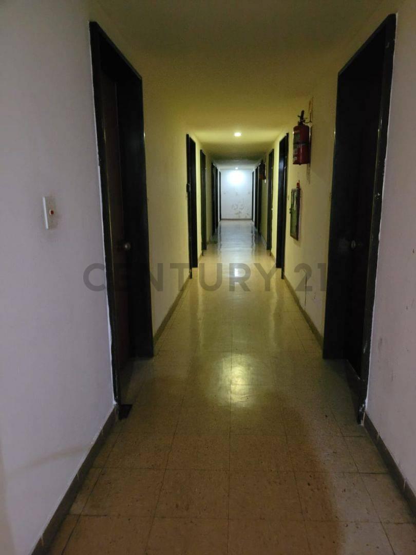 Foto de SE VENDE MONOAMBIENTE EN AVENIDA SANTA FE, PISO ALTO. APTO PROFESIONAL., imagen 5