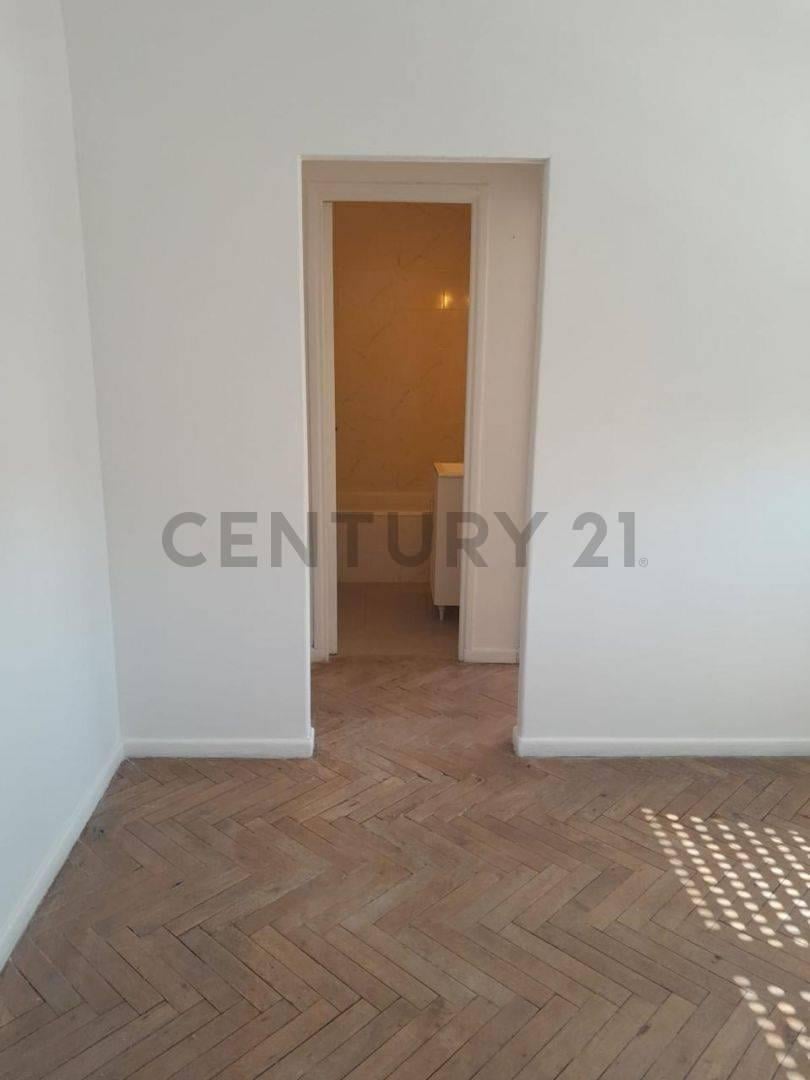 Departamento PH en Venta 2 Ambientes en Villa Crespo 5