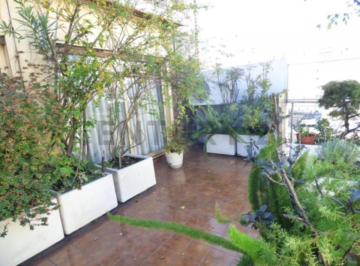 Venta Departamento Tipo Duplex de 194m2 - balcones aterrazados, bauleras, cochera fija 4
