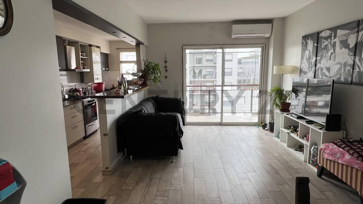 Foto de Venta 4 ambientes con cochera. Plaza Irlanda. Balcón, imagen 4