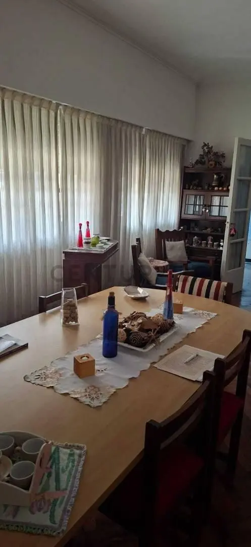 VENTA CASA DE 4 AMBIENTES CON PATIO Y TERRAZA, EN VILLA DEL PARQUE 4