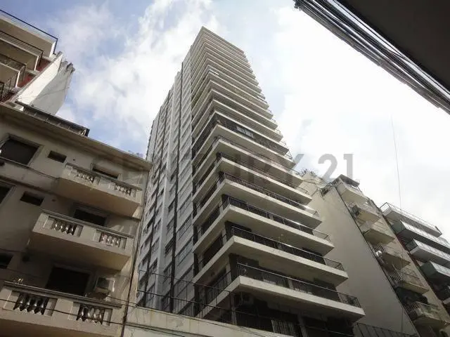 Alquiler Departamento de 6 ambientes en Recoleta, piso alto con vista panorámica a toda la ciudad 3