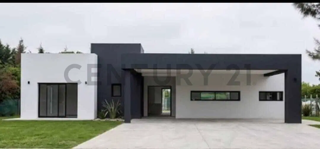 Funcional y luminosa casa de 4 ambientes, entrega mes de junio, ubicada en una excelente zona dentro 3