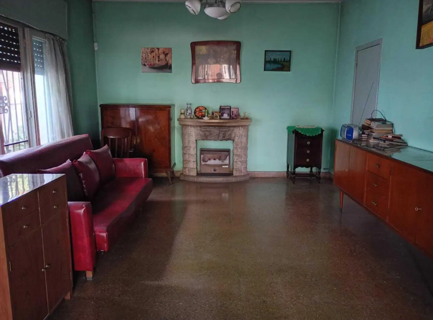 Casa en venta en Monte Grande con jardín, patio y garage. 4