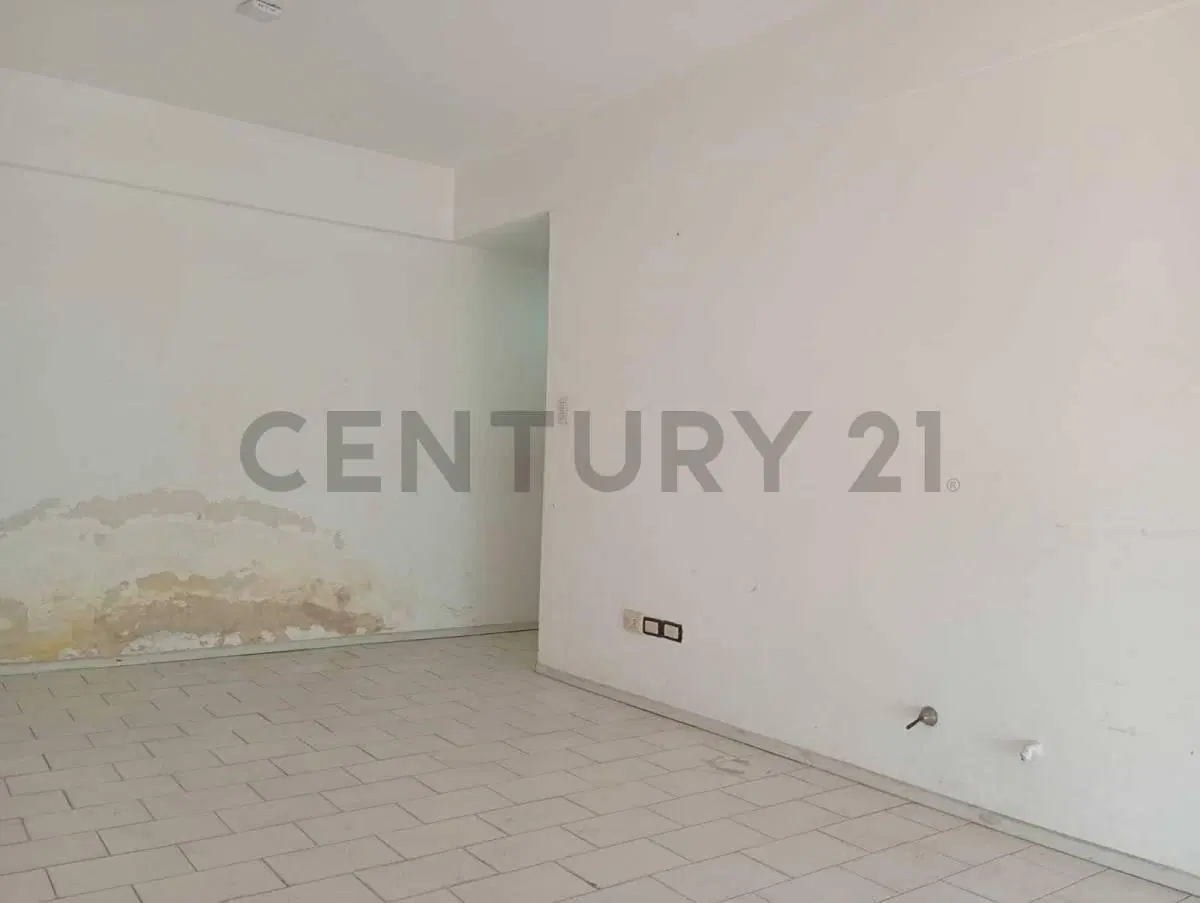 Venta departamento 3 ambientes con balcón en Santos Lugares. 4