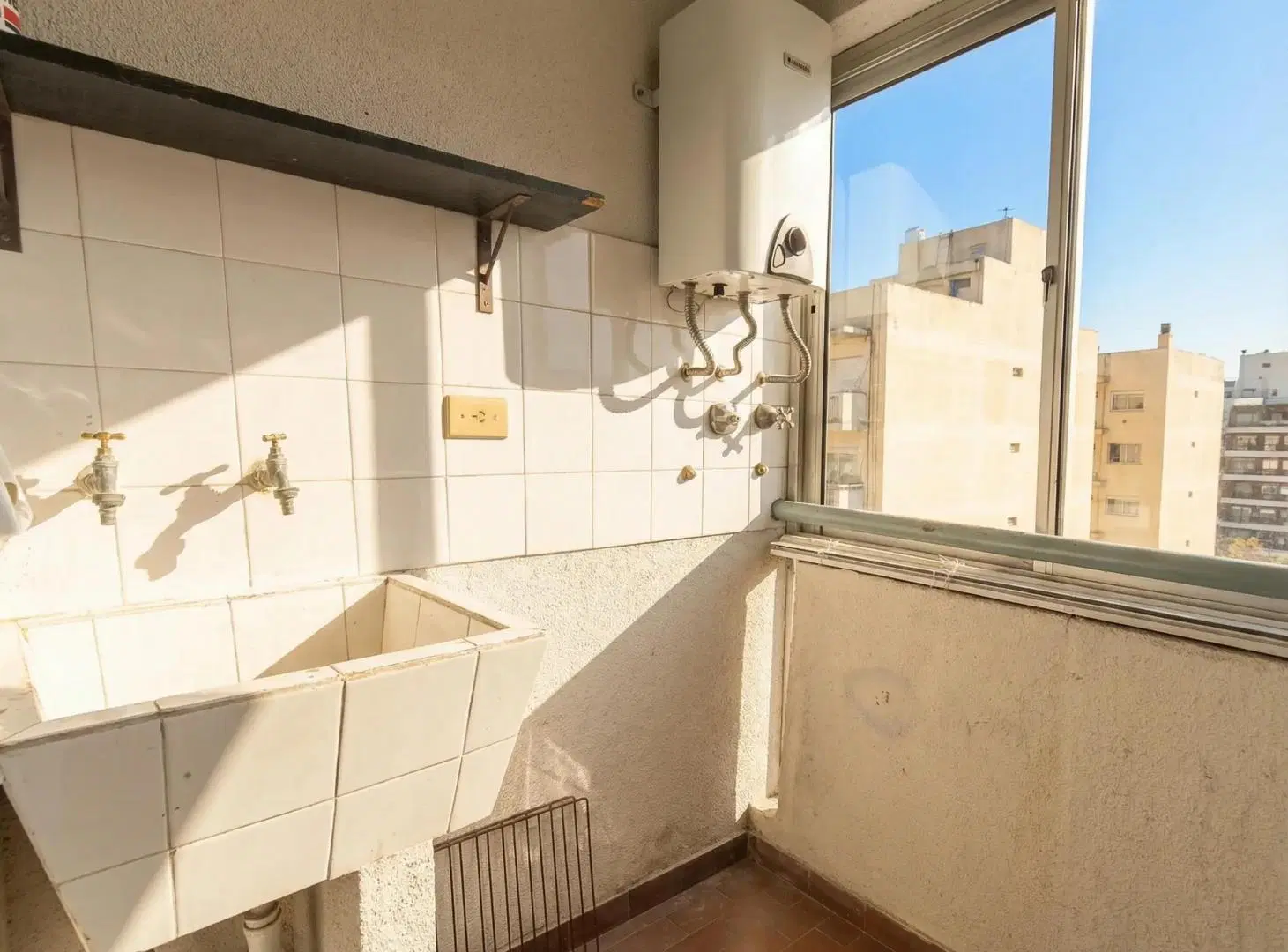 DEPARTAMENTO EN VENTA DE 2  AMBIENTES CON BALCÓN - MATADEROS - APTO CRÉDITO 5