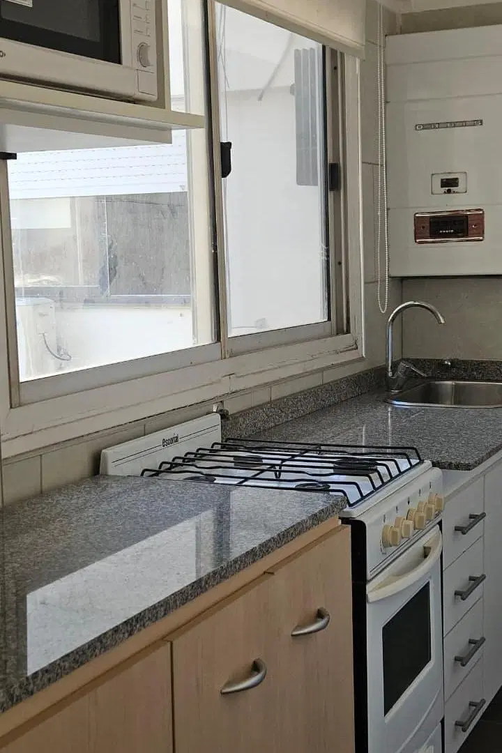 Departamento en Alquiler tradicional de dos ambientes en zona céntrica de Olivos 4