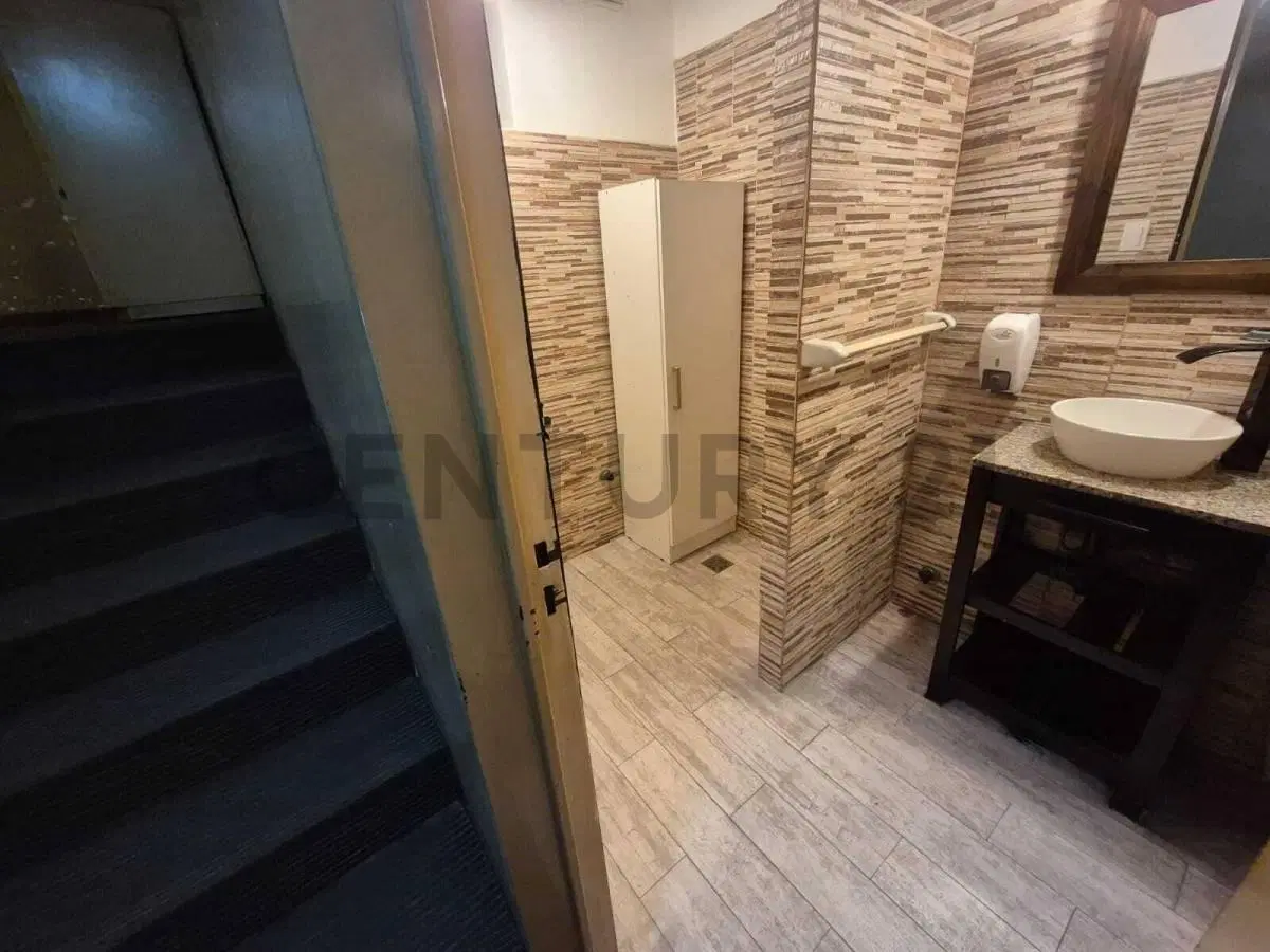 OFICINA EN VENTA EN RECOLETA, EXCELENTE UBICACIÓN 5