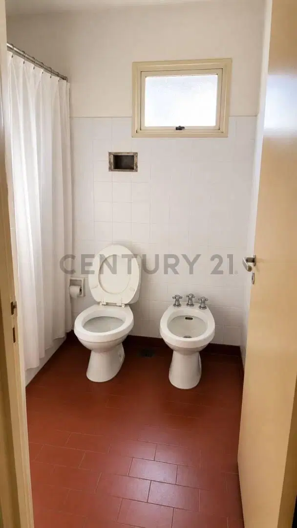 Venta de Excelente Departamento de 3 Ambientes en Barrio Samoré, Villa Lugano 3
