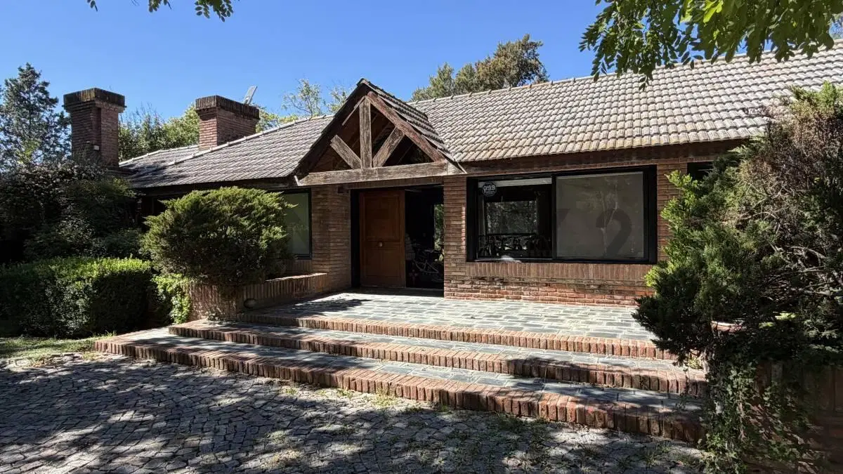 Venta Casa Los Cardales Country Club. Doble Lote al Golf. 5