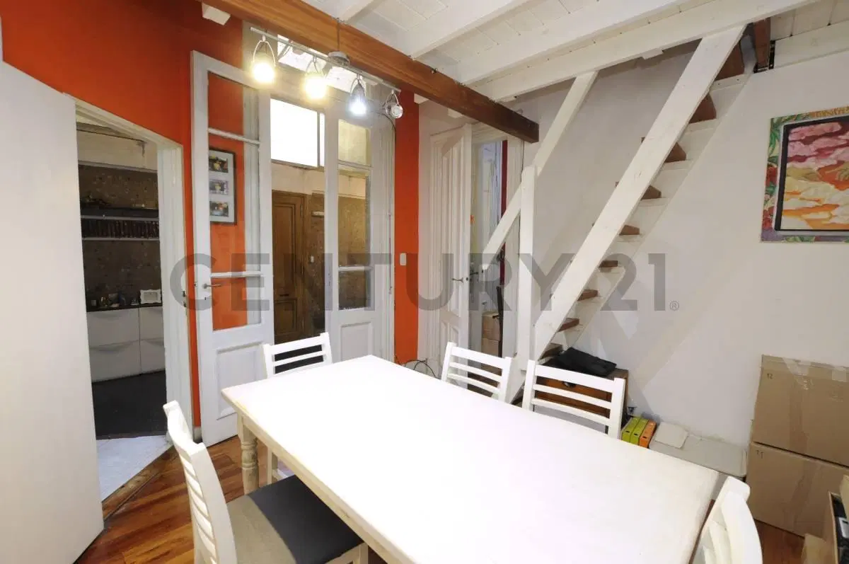 VENTA PH DE 3 AMBIENTES Y MEDIO CON PATIO - SIN EXPENSAS - BALVANERA 2