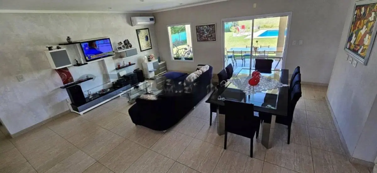 Hermosa casa de dos plantas en Barrio Privado Haras Santa Maria El Molino Norte 2