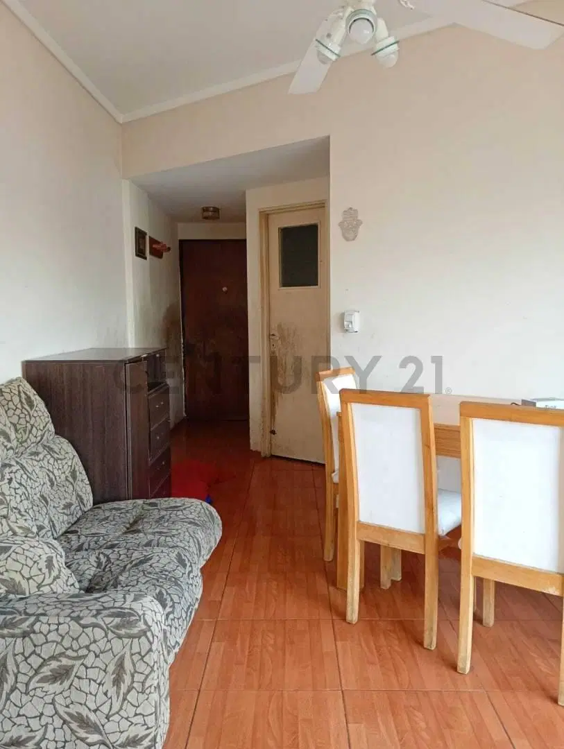 Departamento de 2 ambientes con balcon 2