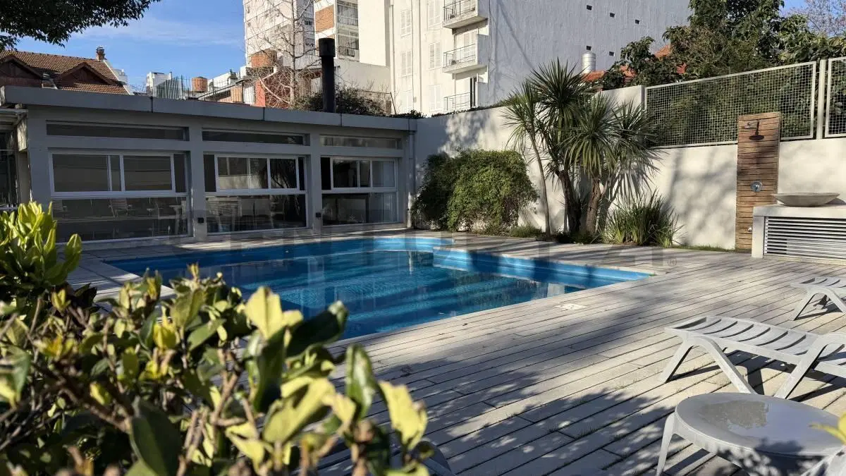 Venta 4 ambientes Coghlan con Patio propio y Balcón terraza. 3 cocheras y baulera. 2