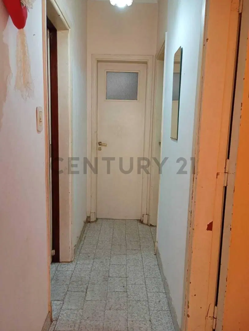 Venta casa de 3 ambientes con patio, cochera y quincho en Lomas de Zamora 4