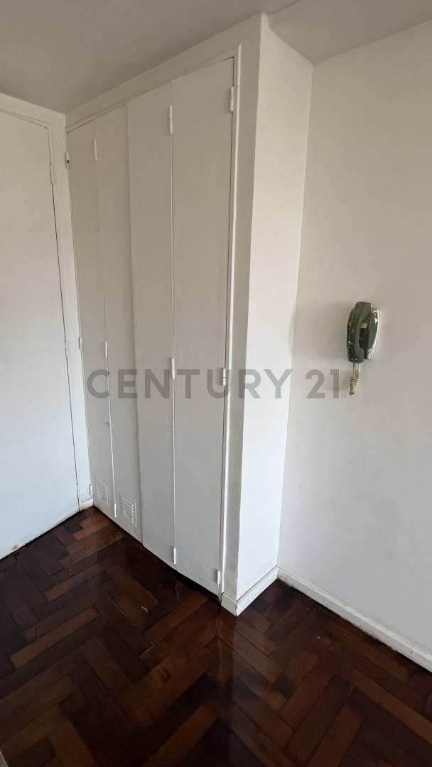 Foto de Venta Monoambiente Balvanera. Refaccionado y luminoso., imagen 3