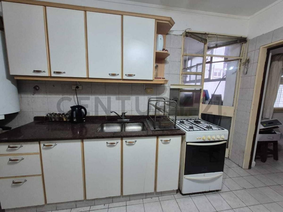 Foto de VENTA DEPARTAMENTO 4 AMBIENTES MAS DEPENDENCIA Y BALCON EN, imagen 2