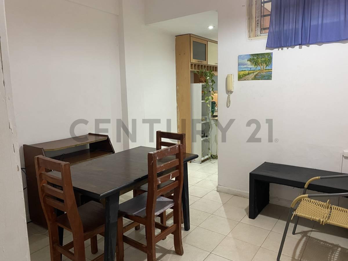 Foto de VENTA DEPARTAMENTO DE 2 AMBIENTES EN PB CON PATIO - APTO PROFESIONAL, imagen 1