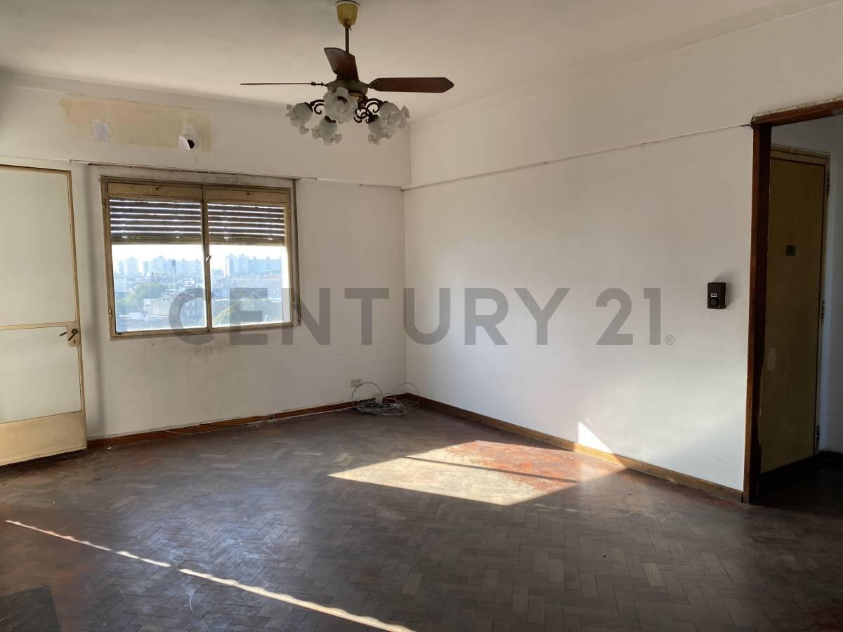 Foto de VENTA DEPARTAMENTO DE 4 AMBIENTES CON BALCÓN - VILLA CELINA, imagen 5