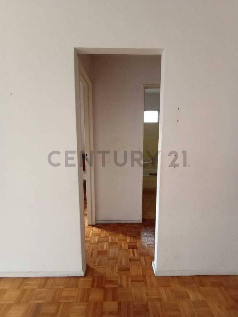Foto de Venta de departamento de 2 ambientes con dormitorio, placard y área de, imagen 4