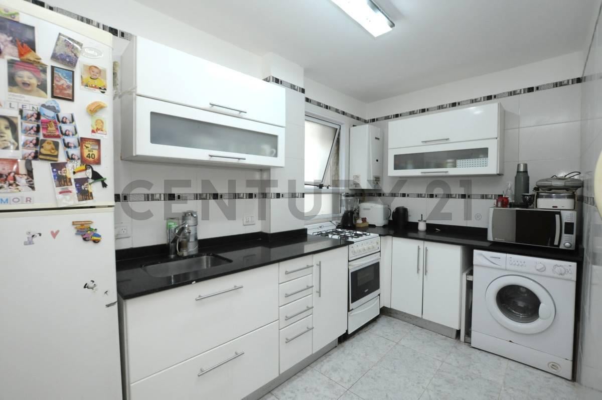 Foto de DEPARTAMENTO DE 3 AMBIENTES CON BALCON EN VENTA EN VILLA SANTA RITA, imagen 1