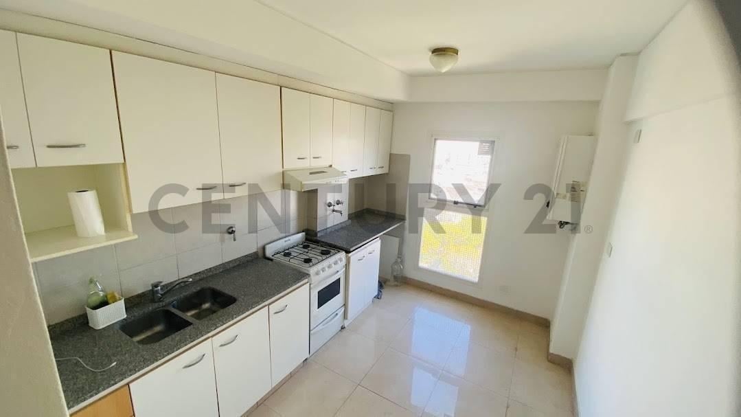Foto de ALQUILER DEPARTAMENTO 4 AMBIENTES EN BOEDO - TORRE DE CATEGORIA - VISTA, imagen 4