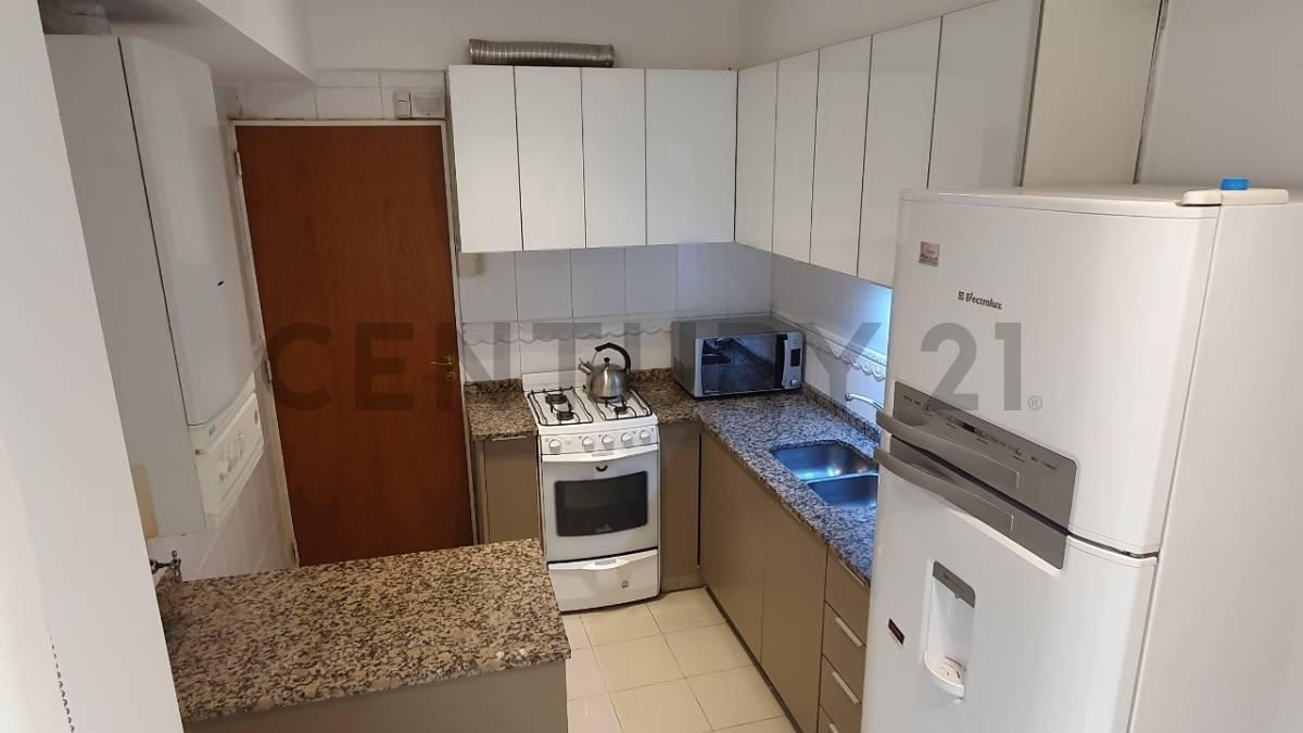 Foto de SE ALQUILA DEPARTAMENTO 3 AMBIENTES EN RECOLETA, BALCON AL FRENTE Y, imagen 5