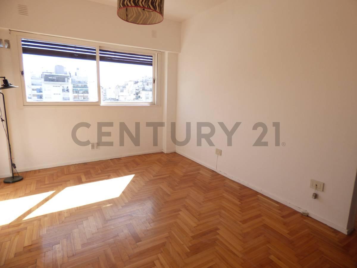 Foto de Venta de departamento de 2 ambientes en piso 7 muy luminoso. Lavadero, imagen 3