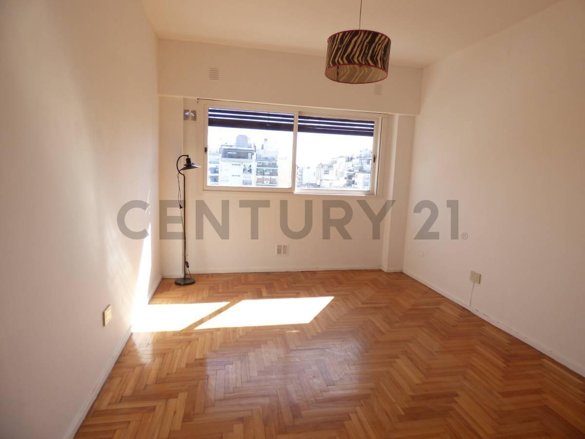 Foto de Venta de departamento de 2 ambientes en piso 7 muy luminoso. Lavadero, imagen 1