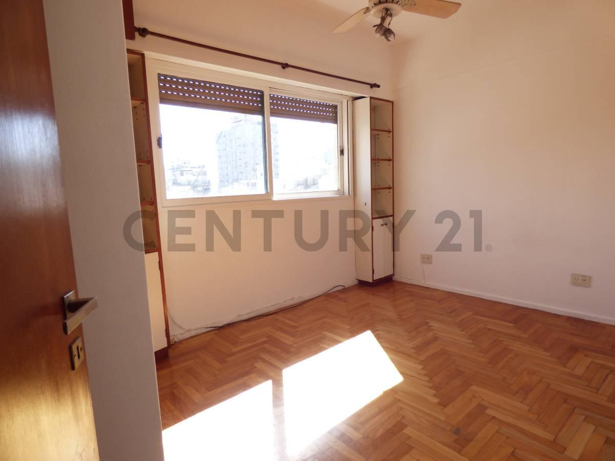Foto de Venta de departamento de 2 ambientes en piso 7 muy luminoso. Lavadero, imagen 5