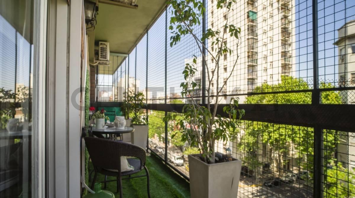 Foto de Venta Departamento 3 Ambientes con Balcón al Frente. Almagro limite, imagen 3