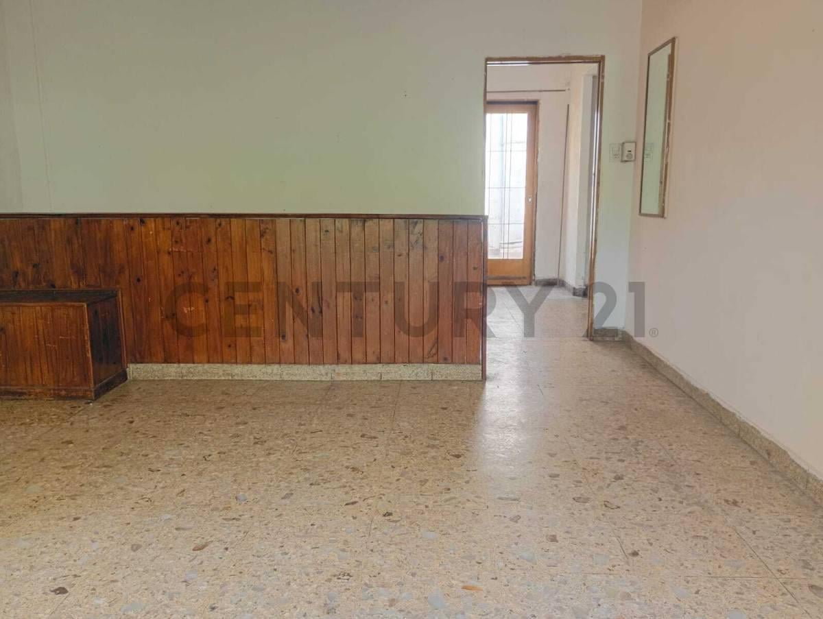 Foto de Venta PH 3 ambientes, patio, balcón, terraza y dos locales., imagen 4