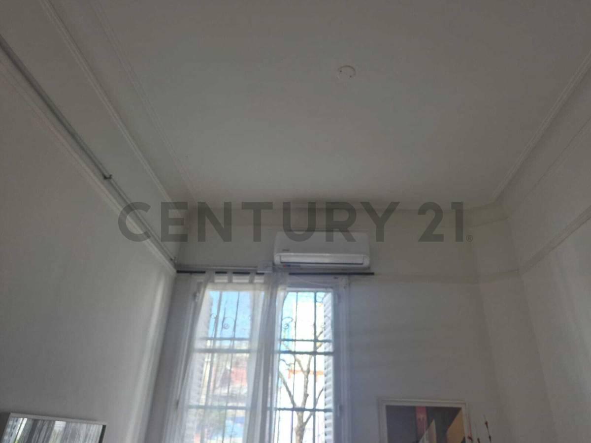 Foto de SE VENDE PH DE 2 AMBIENTES, PLANTA BAJA, EN MONTSERRAT, APTO CREDITO, imagen 5