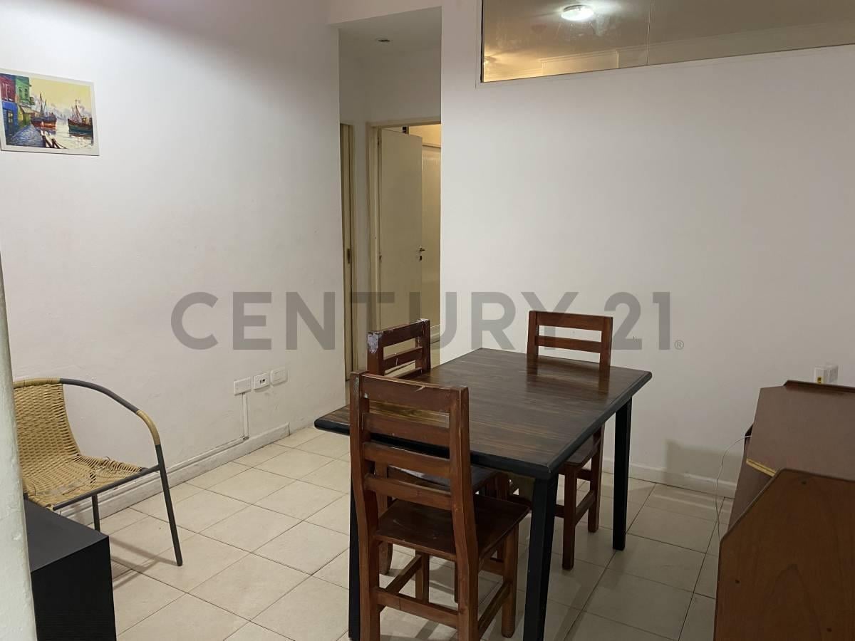 Foto de VENTA DEPARTAMENTO DE 2 AMBIENTES EN PB CON PATIO - APTO PROFESIONAL Y, imagen 1
