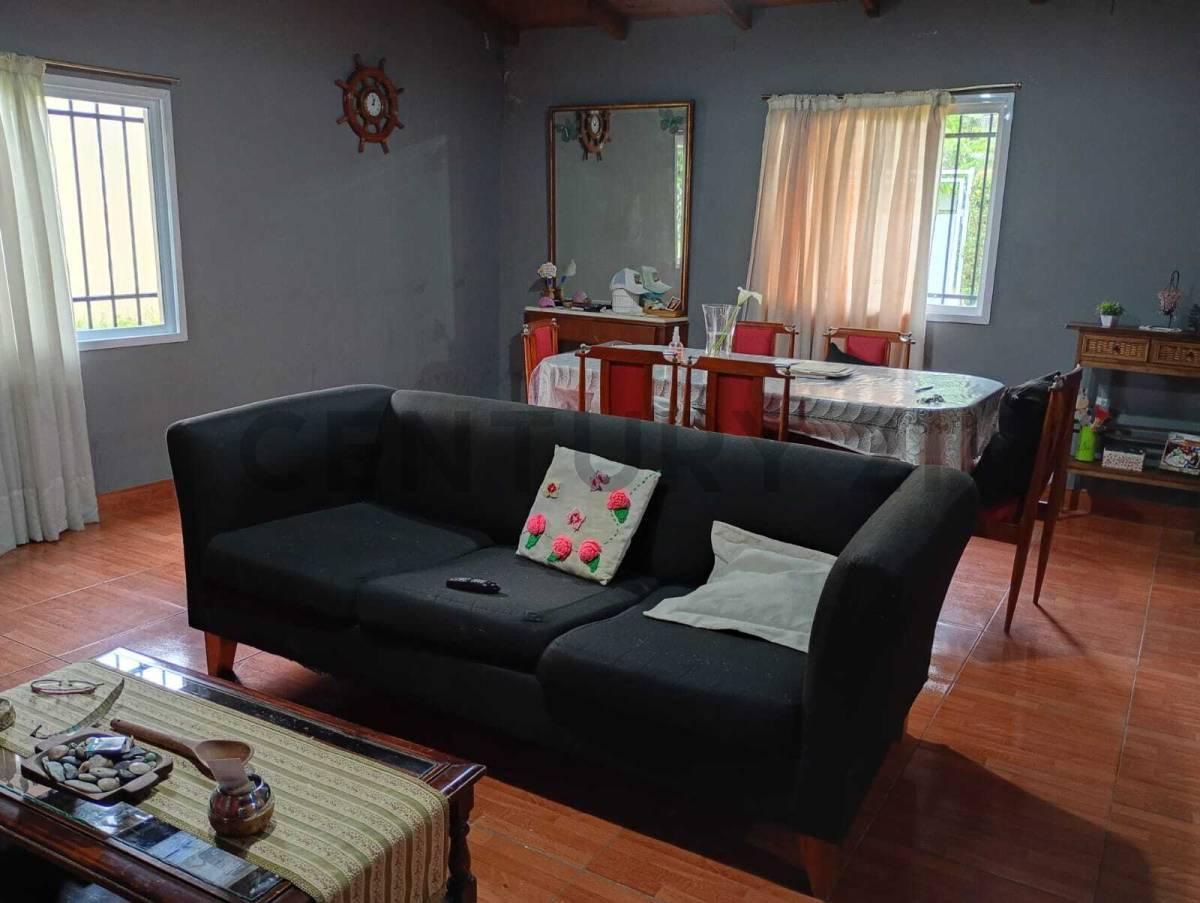 Foto de CASA CON JARDIN EN ALEJANDRO KORN, PARTIDO SAN VICENTE., imagen 1