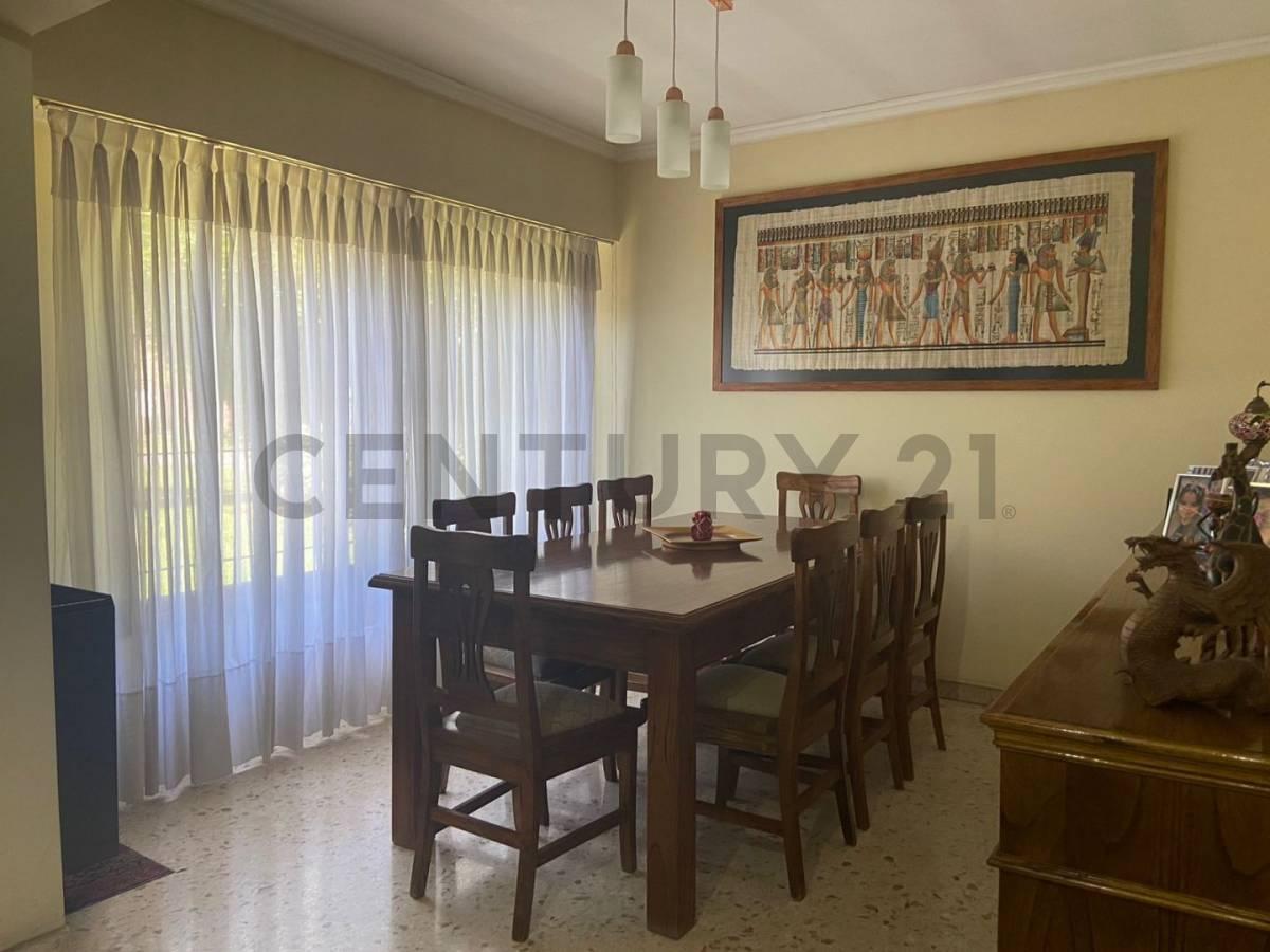 Foto de Casa en venta 4 AMBIENTES con cochera y pileta. General Rodriguez, PBA., imagen 3