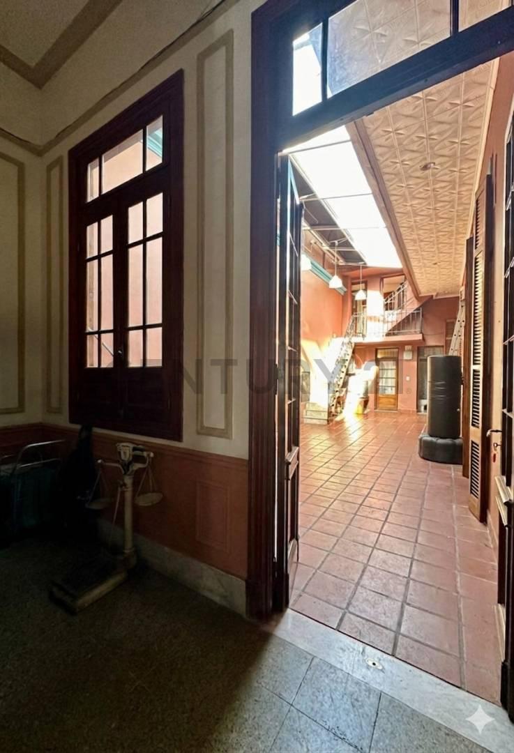 Foto de VENTA CASA LOTE PROPIO RECICLADA CON COCHERA PATIO Y TERRAZA EN BOEDO, imagen 4