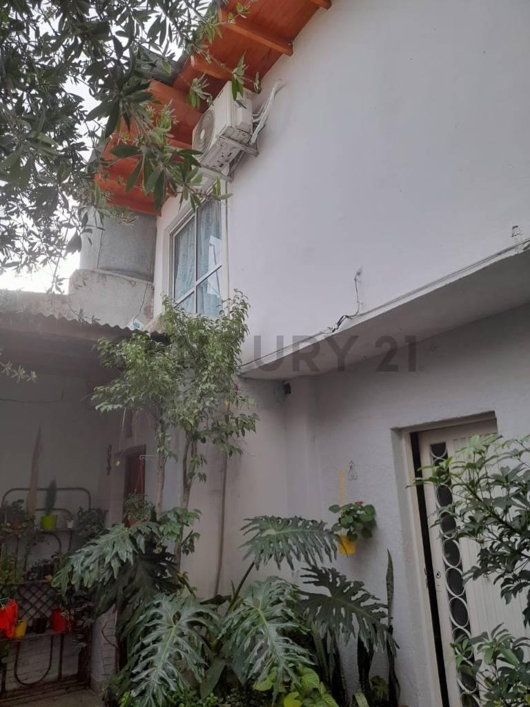 Foto de Venta PH 4 ambientes más departamento 2 amb. Independiente., imagen 4