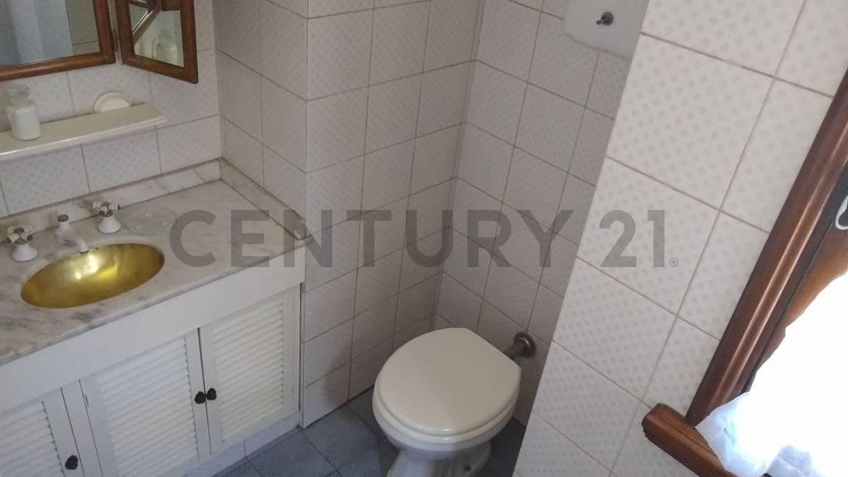 Foto de VENTA CASA DE 5 AMBIENTES en RAMOS MEJIA, imagen 5