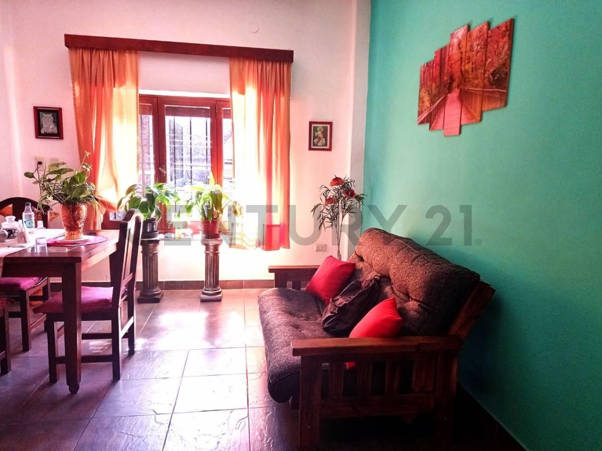 Foto de CASA CHALET 3 AMBIENTES CON JARDÍN PARRILLA Y TERRAZA EN MORON, imagen 1