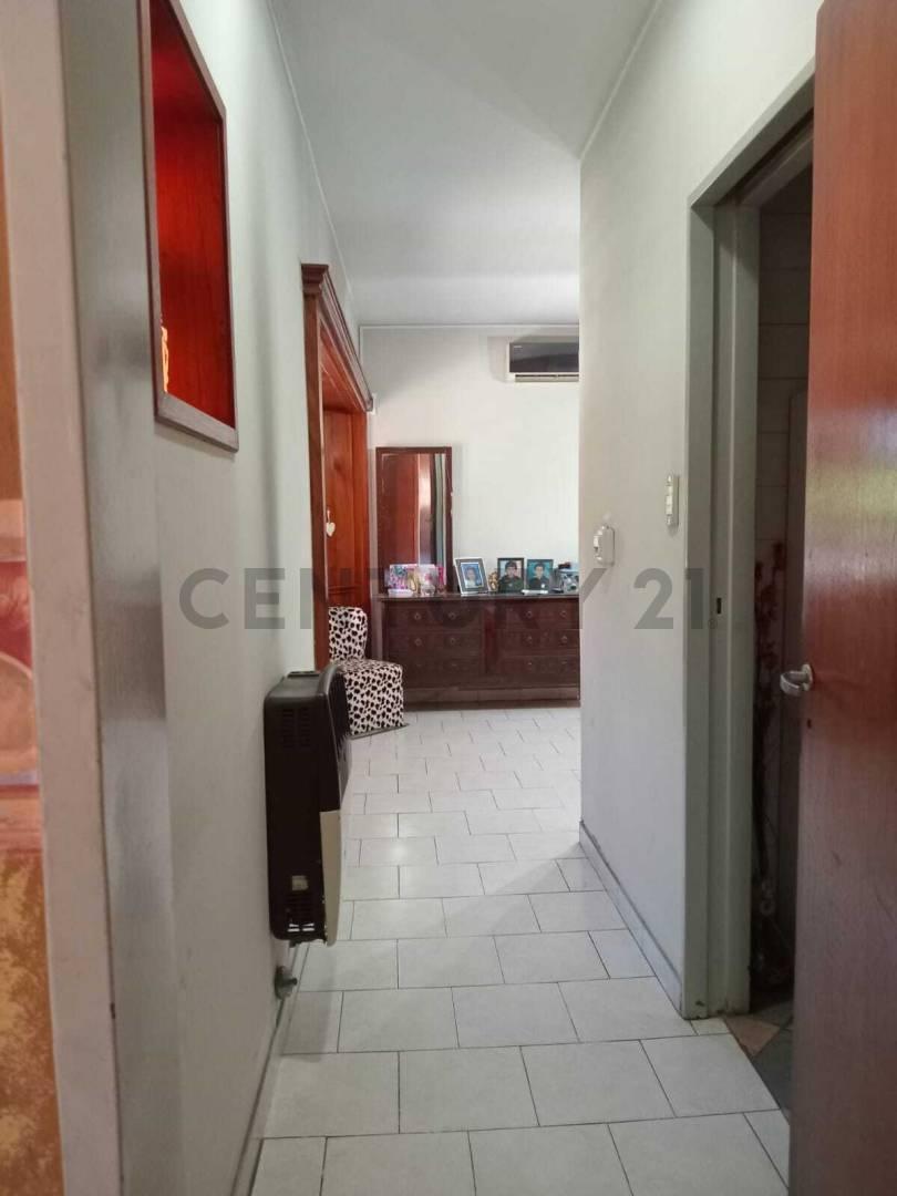 Foto de CASA QUINTA de 5 AMB gran parque con QUINCHO, PARRILLA Y PILETA. En, imagen 4