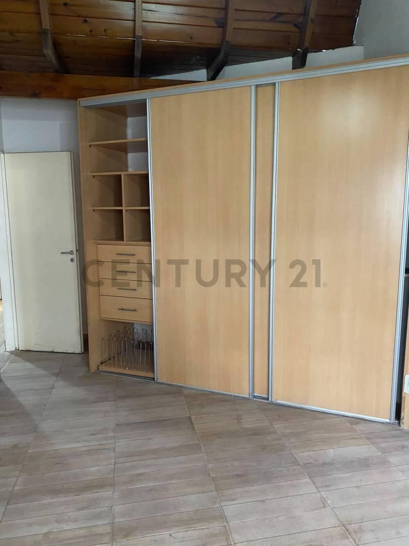 Foto de Casa 4 Ambientes + Playroom Pileta Venta Villa Luzuriaga, imagen 4