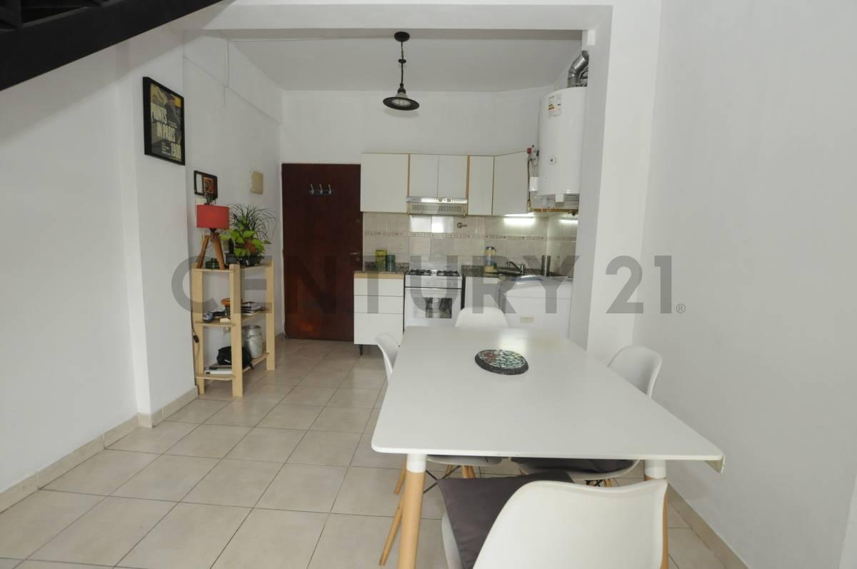 Foto de VENTA - DEPARTAMENTO 2 AMBIENTES CON BALCÓN - VELEZ SARSFIELD, imagen 4